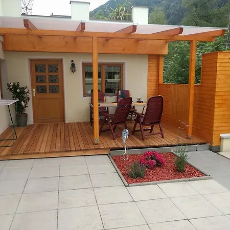 Elena * امهاوسن